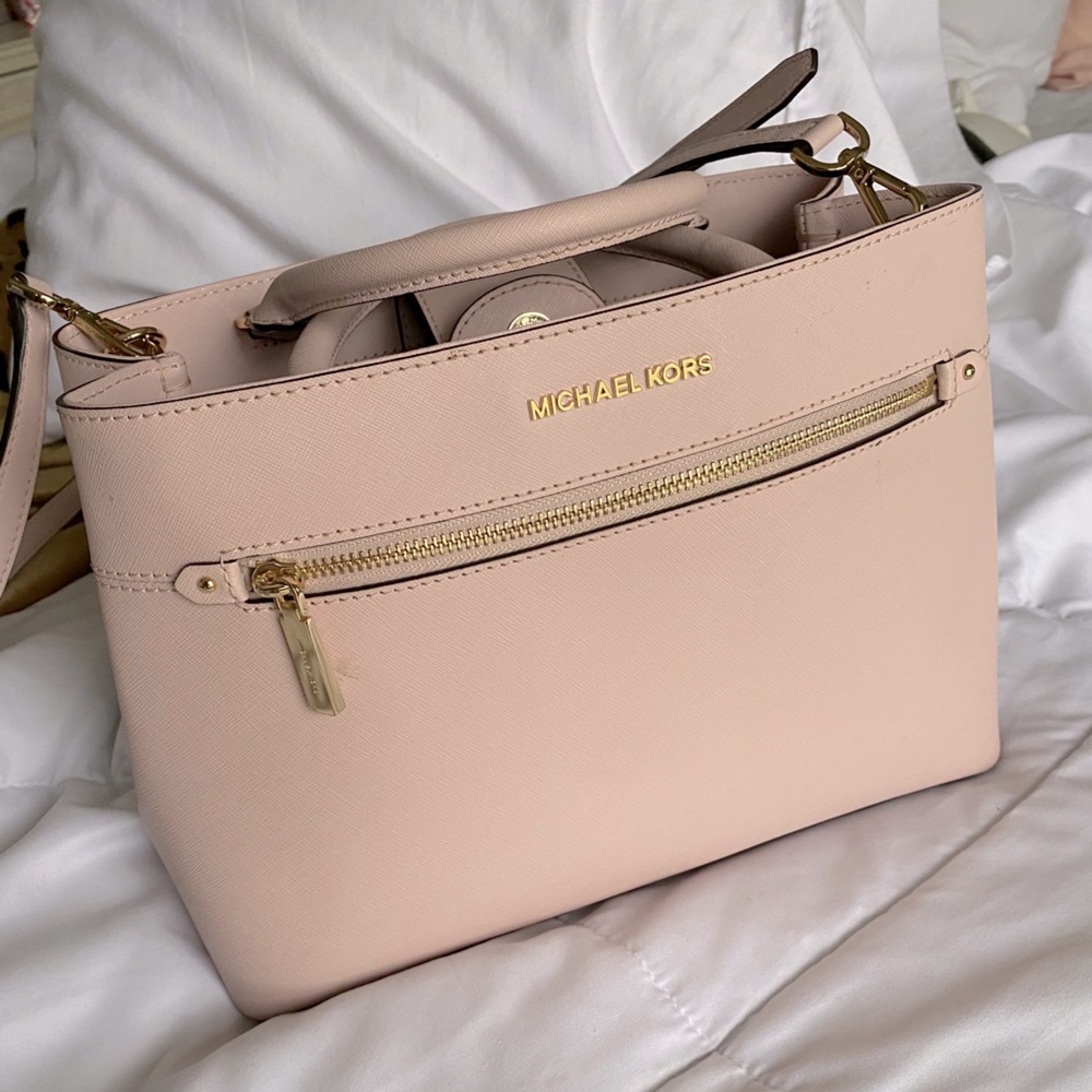Michael kors purse